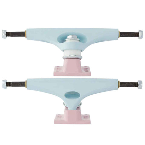 

Set of 2 Krux trucks K5 

DLK Downlow kingpin

pink baseplate with pal...